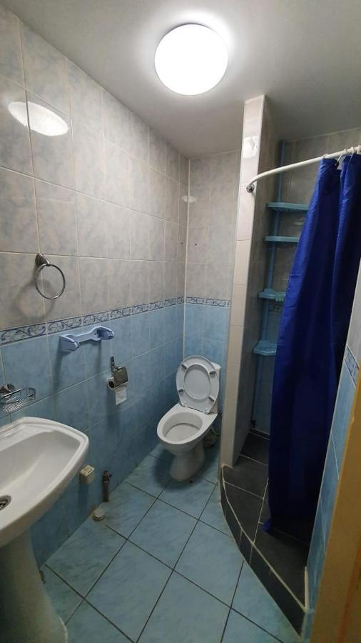 Family Hostel อัลมาตี ภายนอก รูปภาพ
