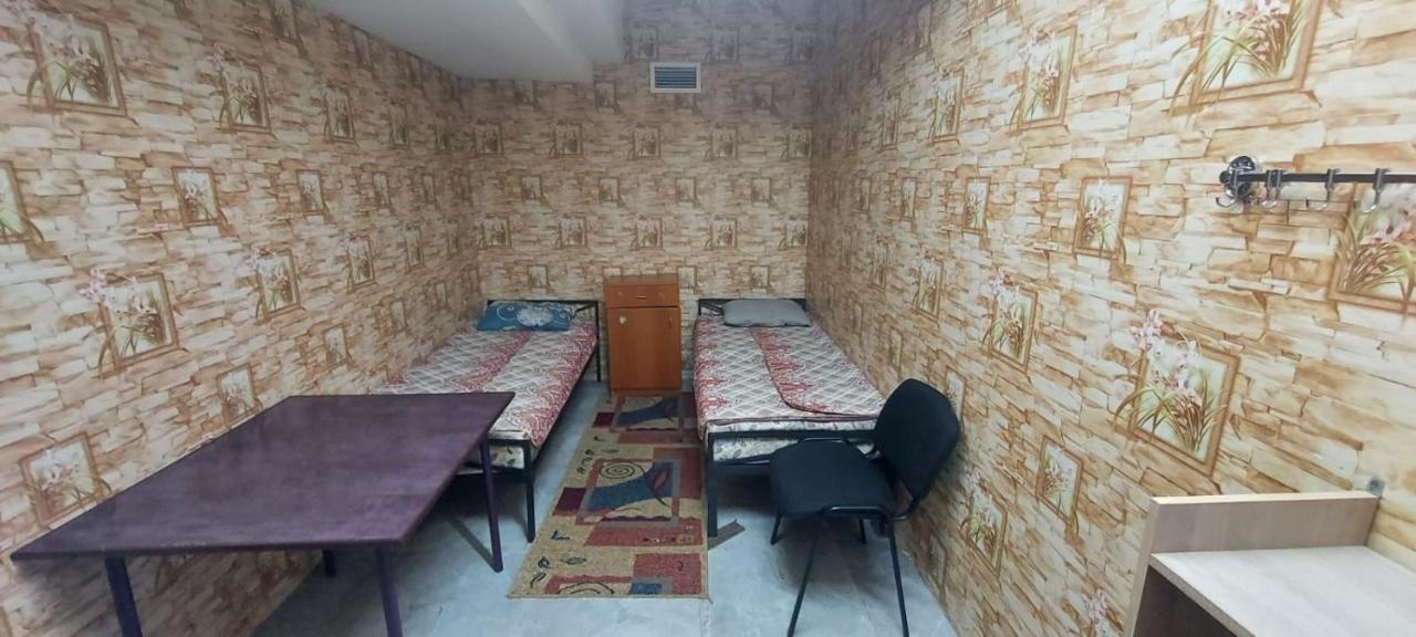 Family Hostel อัลมาตี ภายนอก รูปภาพ
