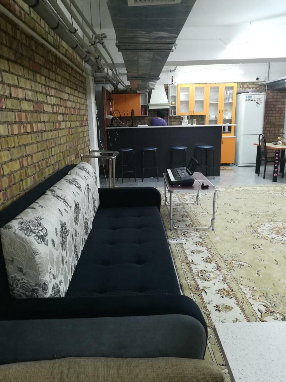 Family Hostel อัลมาตี ภายนอก รูปภาพ
